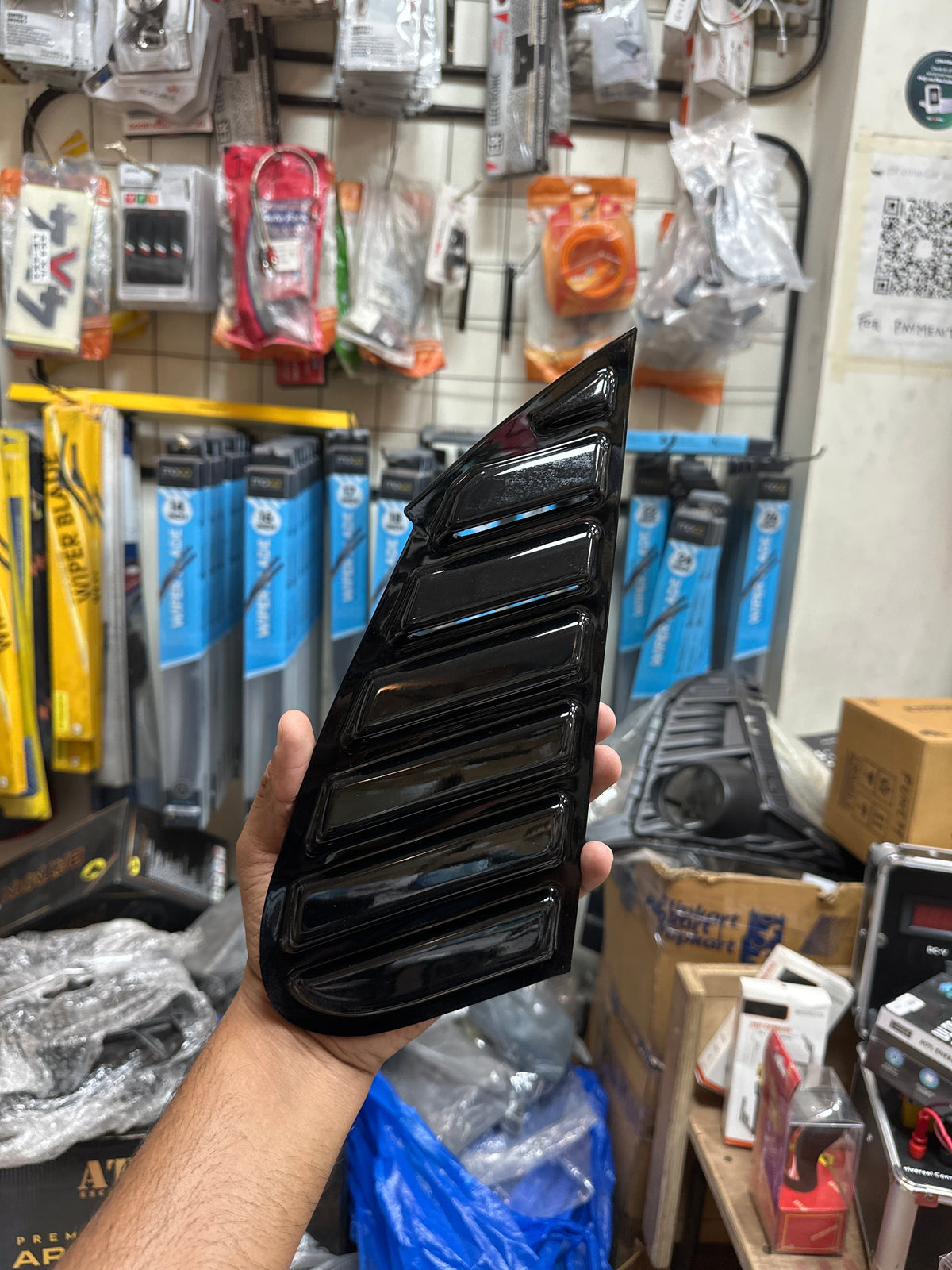 Window louver for Maruti Baleno 2022 onwards,Glanza 2022 onwards